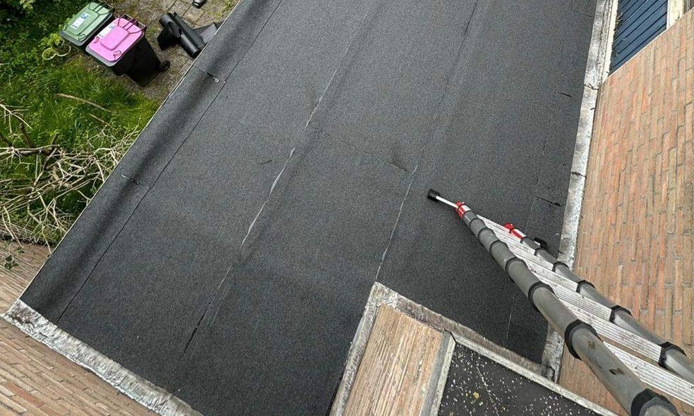 Dakisolatie toegevoegd aan plat dak in Duiven